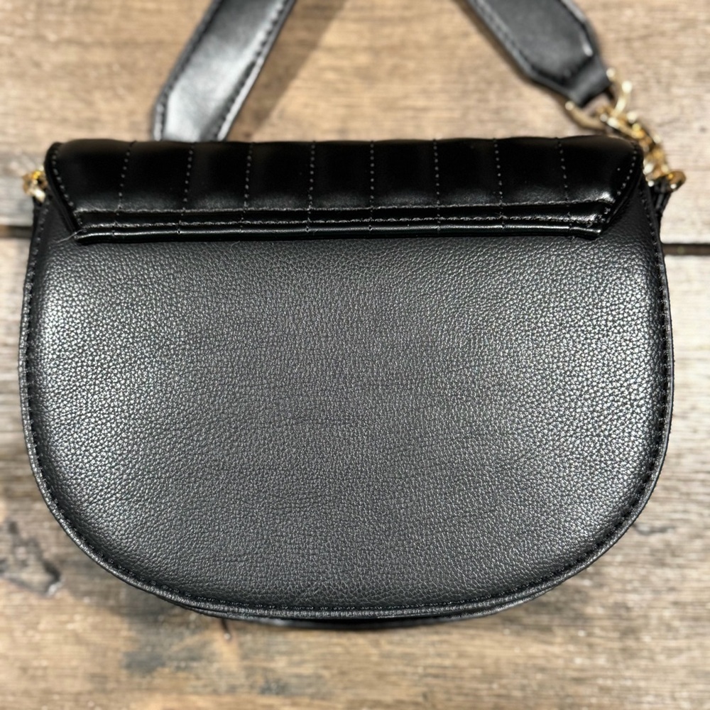 Topshop Quilted Black Saddle Crossbody Bag with Gold Hardware - Picture 6 of 9